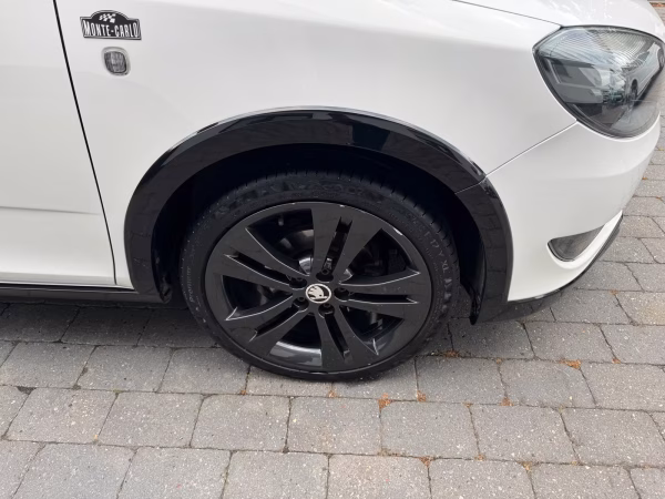 Skoda Fabia 1,2 TSI "Monte Carlo"Tempomat*Sitzheizung*Garantie – Bild 2