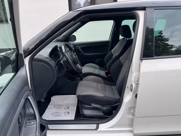 Skoda Fabia 1,2 TSI "Monte Carlo"Tempomat*Sitzheizung*Garantie – Bild 9